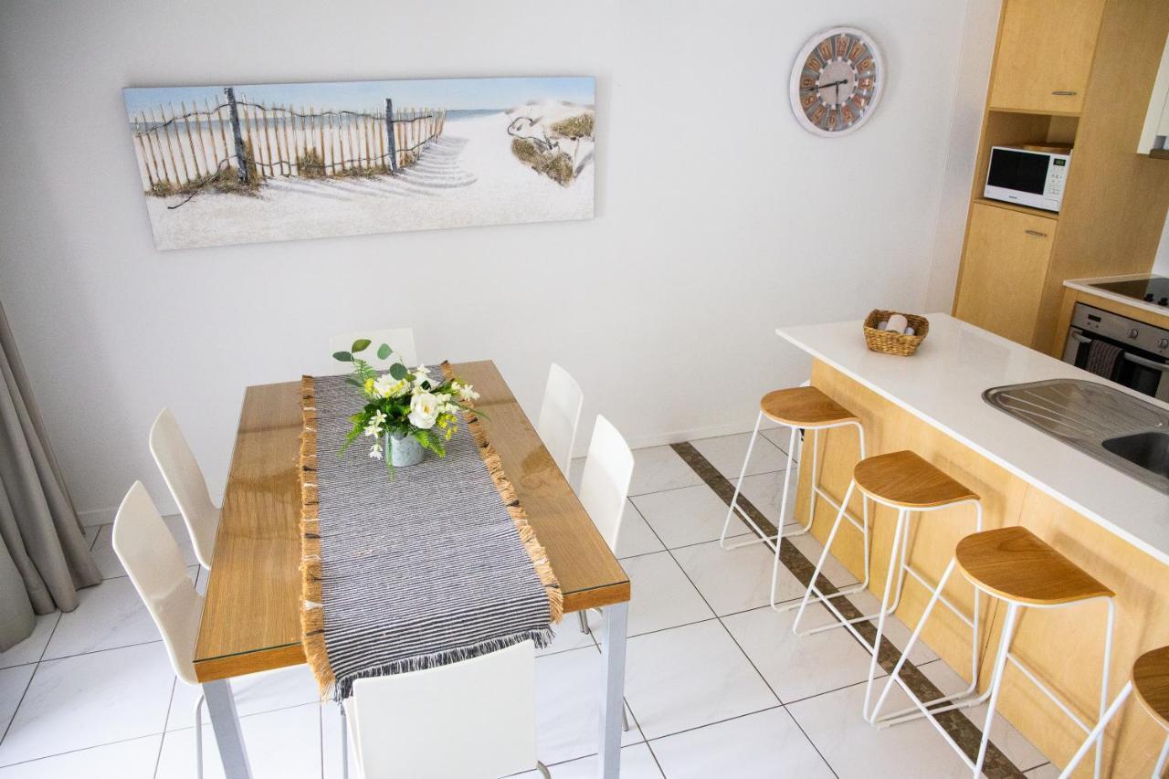 Tropical Getaway In 2 Bedroom Unit In 4 Star Resort 누사빌 외부 사진